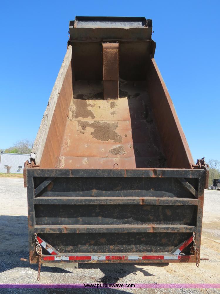 image for item B4743 1975 Kenworth W900 dump truck