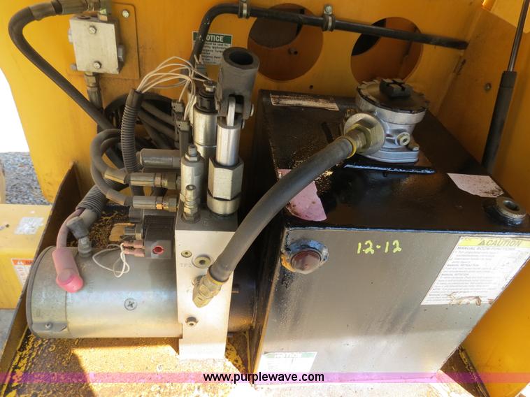 image for item B4751 2006 Bil-jax 5533A portable boom lift