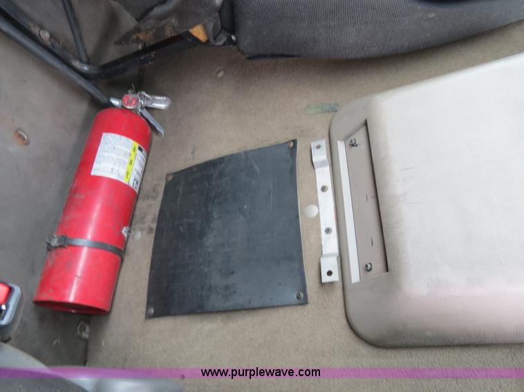 image for item B4753 2005 Sterling A9500 semi truck