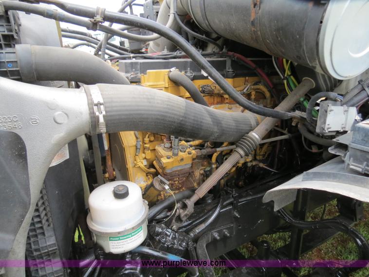 image for item B4753 2005 Sterling A9500 semi truck