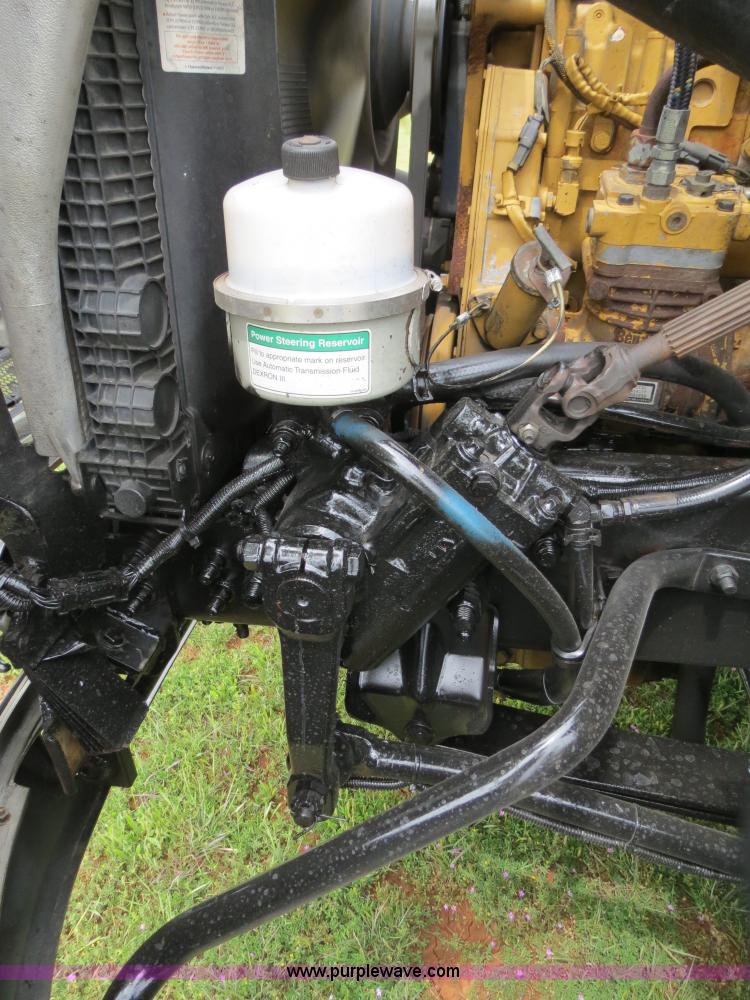 image for item B4753 2005 Sterling A9500 semi truck