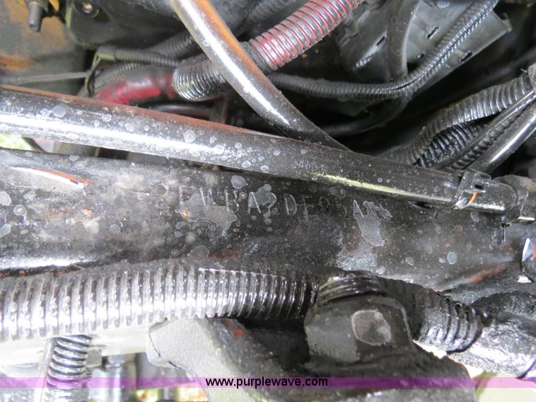 image for item B4753 2005 Sterling A9500 semi truck