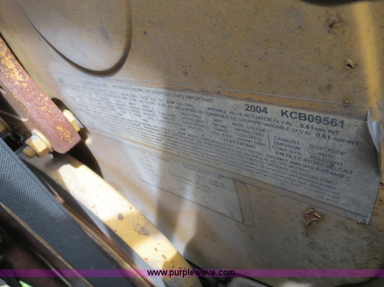 image for item B4753 2005 Sterling A9500 semi truck