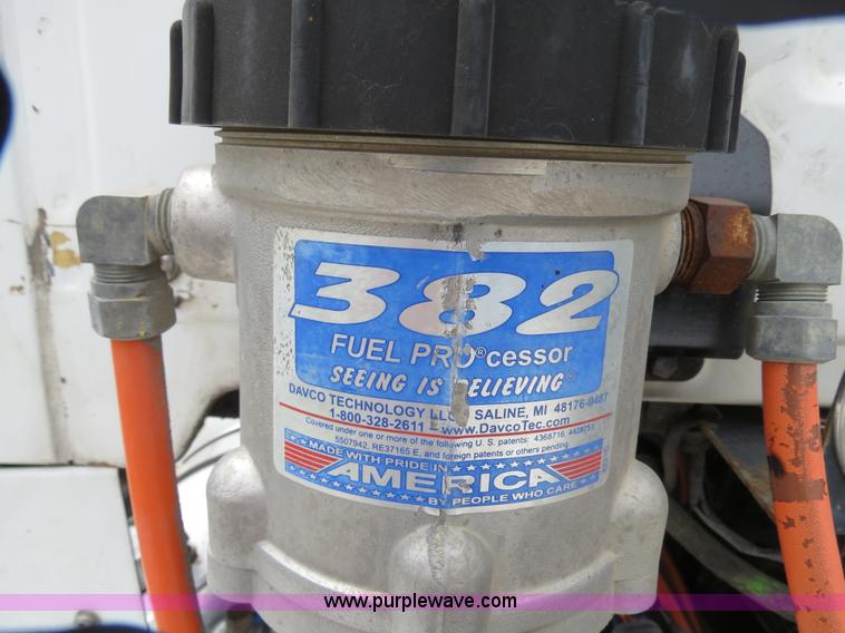 image for item B4753 2005 Sterling A9500 semi truck