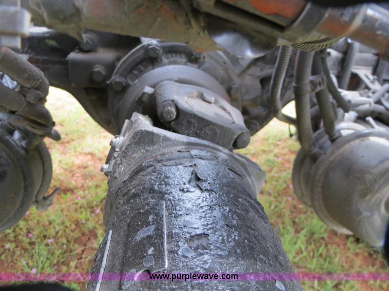 image for item B4753 2005 Sterling A9500 semi truck