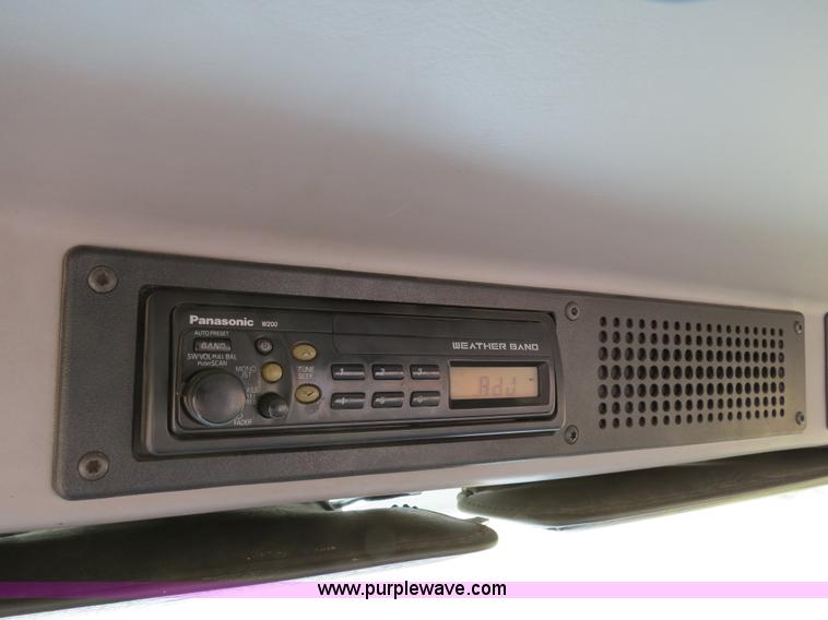 image for item B4754 2000 Freightliner FL50 Business Class truck