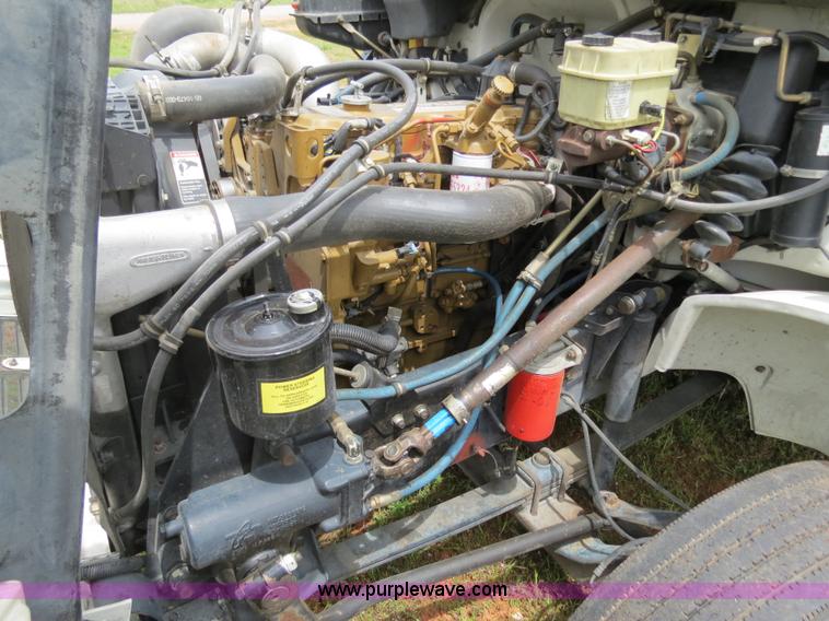 image for item B4754 2000 Freightliner FL50 Business Class truck