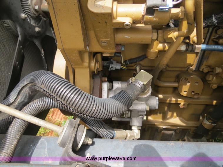 image for item B4754 2000 Freightliner FL50 Business Class truck