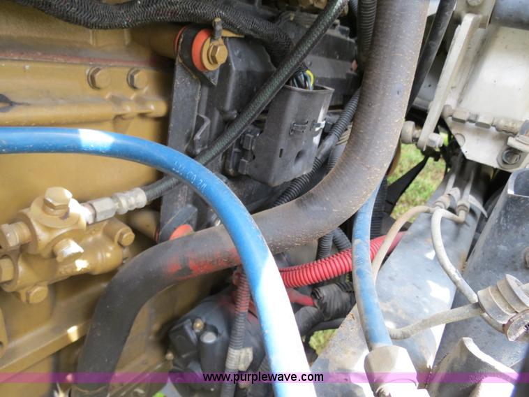 image for item B4754 2000 Freightliner FL50 Business Class truck