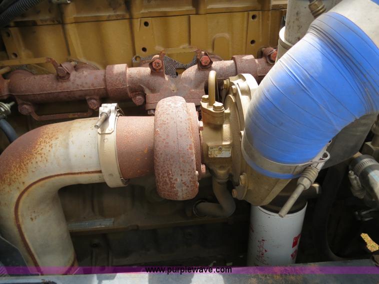 image for item B4754 2000 Freightliner FL50 Business Class truck