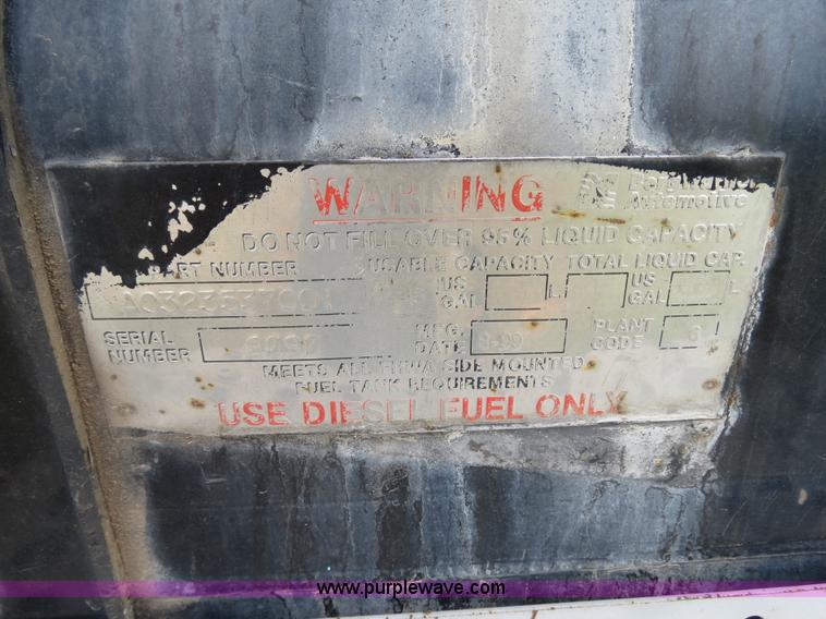 image for item B4754 2000 Freightliner FL50 Business Class truck