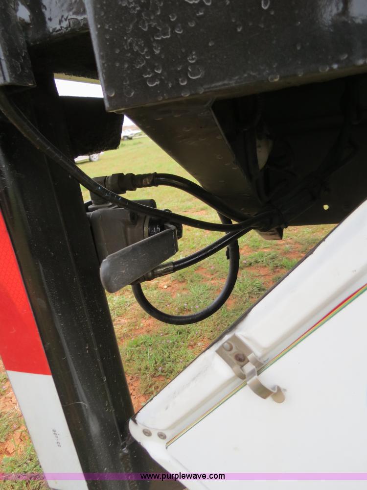 image for item B4754 2000 Freightliner FL50 Business Class truck