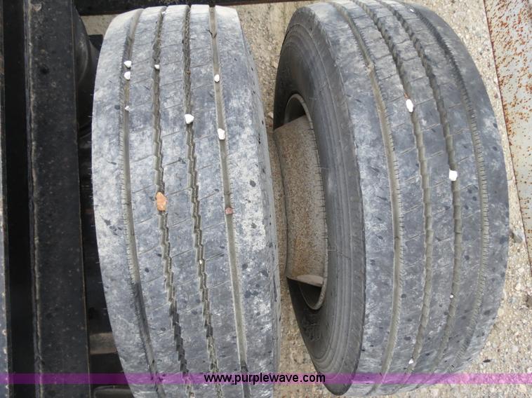 image for item B4764 1998 Jantz-femco combine/sprayer trailer