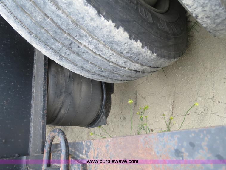 image for item B4764 1998 Jantz-femco combine/sprayer trailer