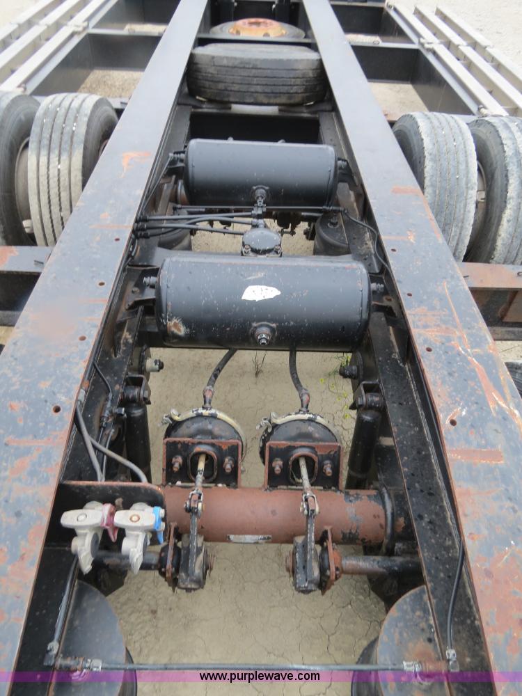 image for item B4764 1998 Jantz-femco combine/sprayer trailer