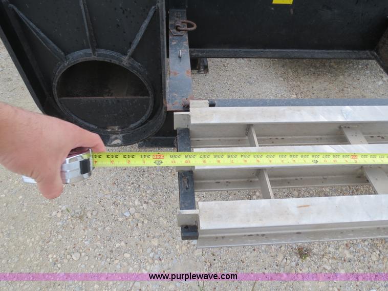 image for item B4764 1998 Jantz-femco combine/sprayer trailer