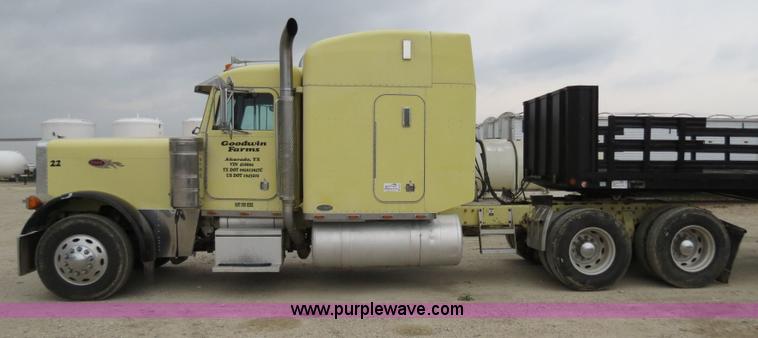 image for item B4767 1996 Peterbilt 379 semi truck