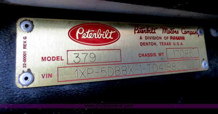 image for item B4767 1996 Peterbilt 379 semi truck