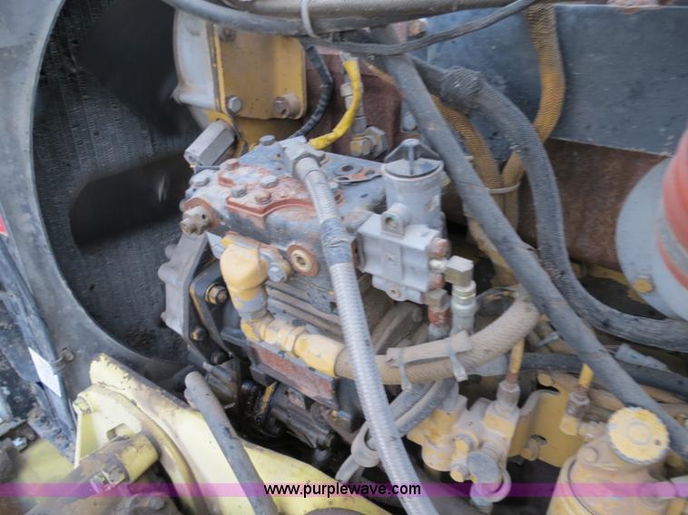 image for item B4767 1996 Peterbilt 379 semi truck