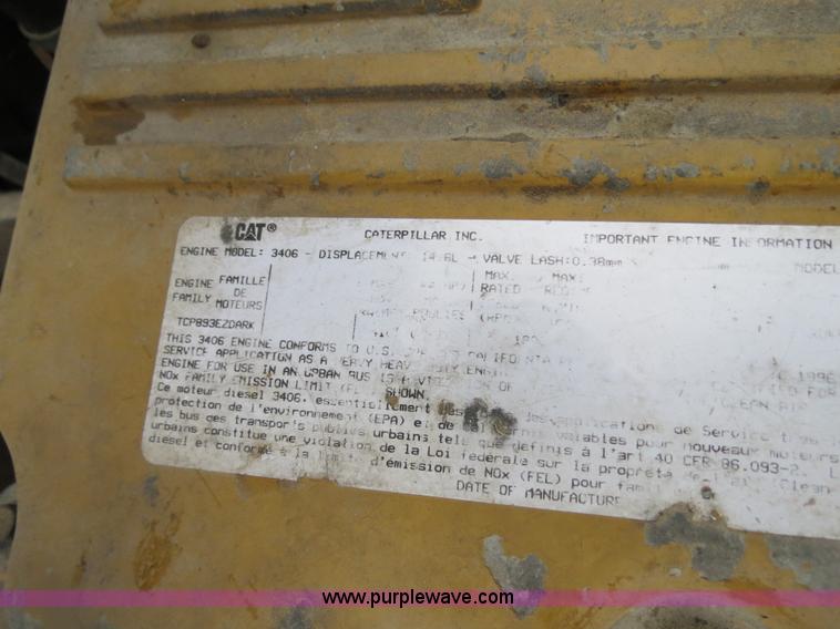 image for item B4767 1996 Peterbilt 379 semi truck