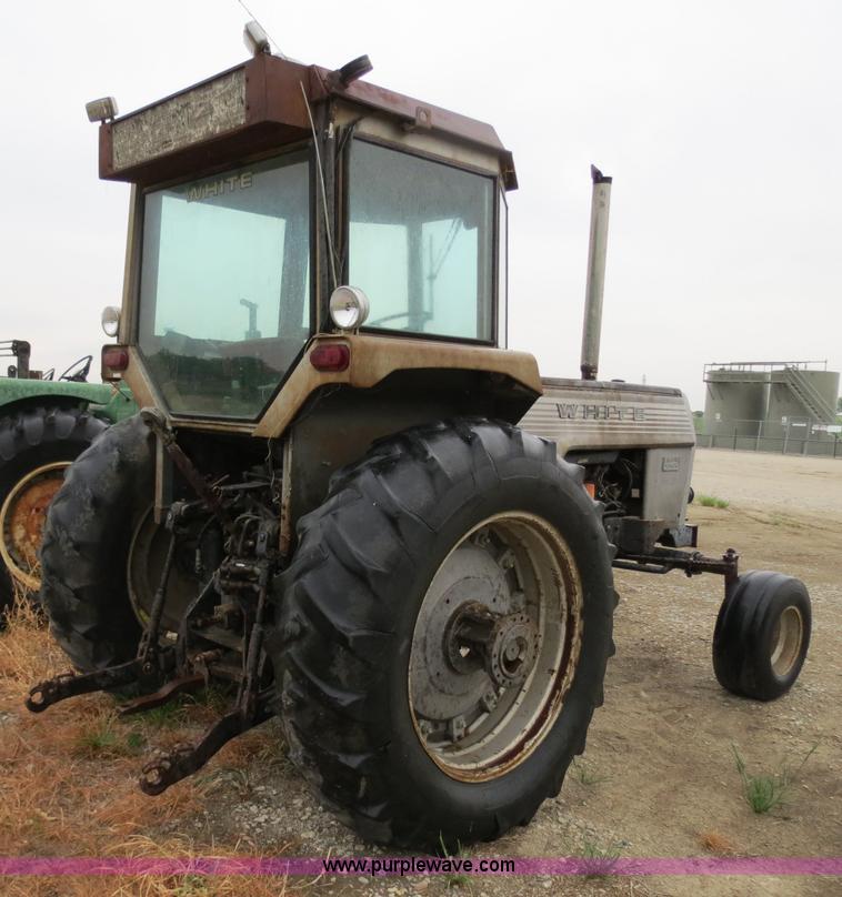 image for item B4769 1977 White 2-105 tractor