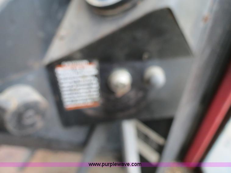 image for item B4769 1977 White 2-105 tractor