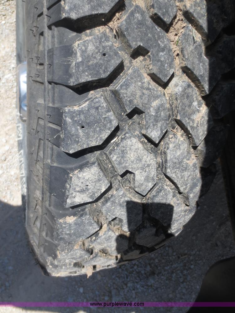 image for item D5838 1996 Dodge Ram 2500 Club Cab pickup truck