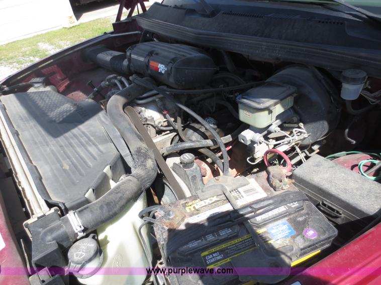 image for item D5838 1996 Dodge Ram 2500 Club Cab pickup truck