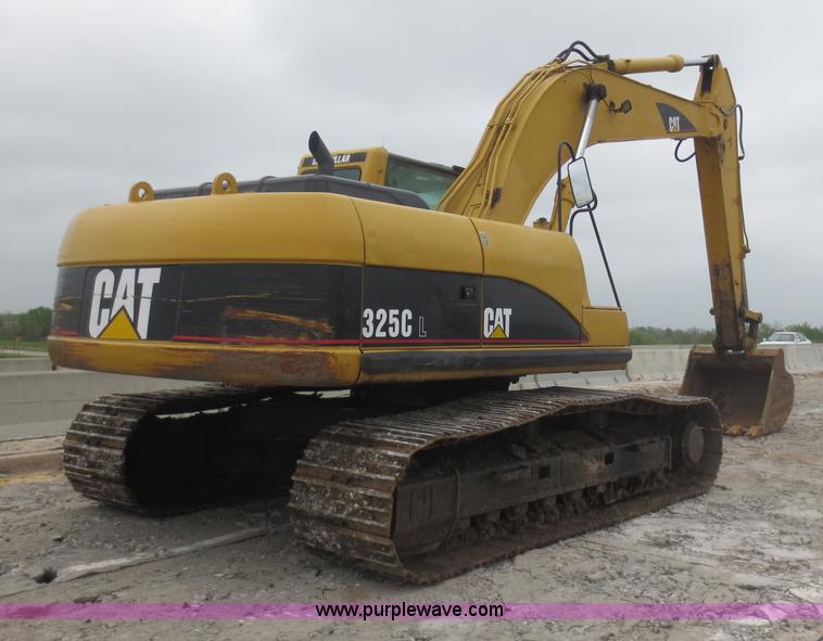 image for item D5841 2003 Caterpillar 325CL excavator