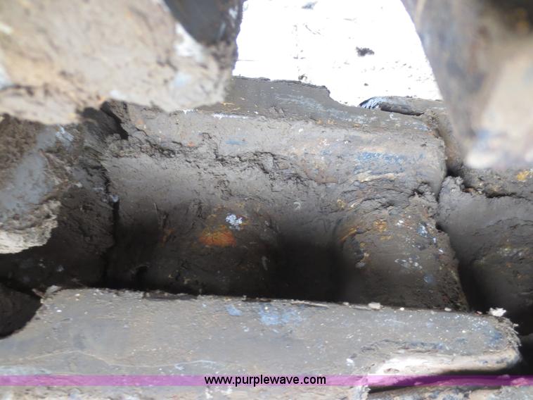 image for item D5841 2003 Caterpillar 325CL excavator