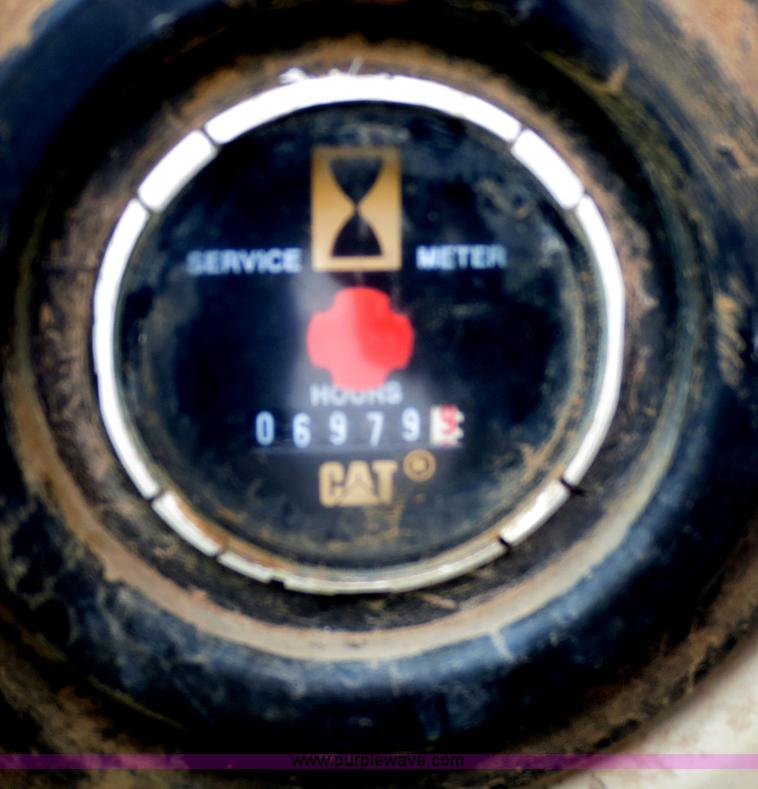 image for item D5841 2003 Caterpillar 325CL excavator