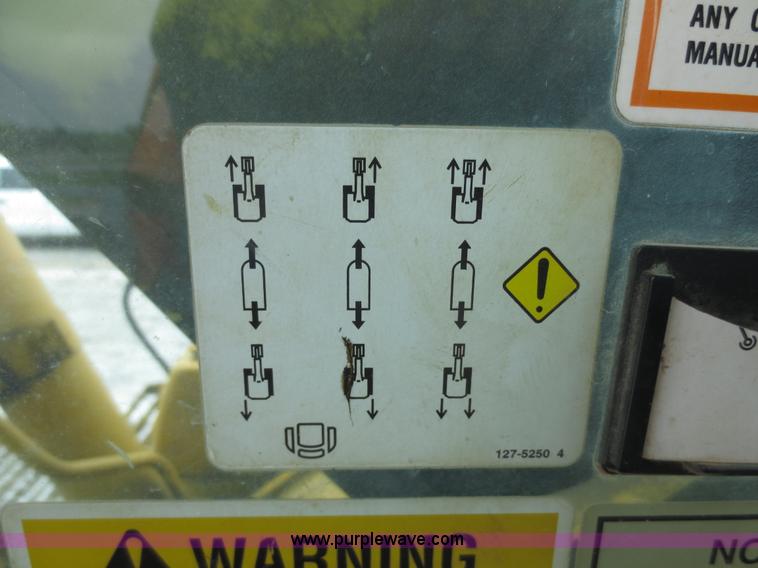 image for item D5841 2003 Caterpillar 325CL excavator