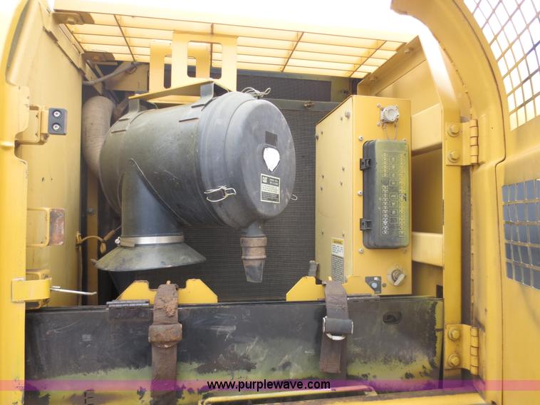 image for item D5841 2003 Caterpillar 325CL excavator