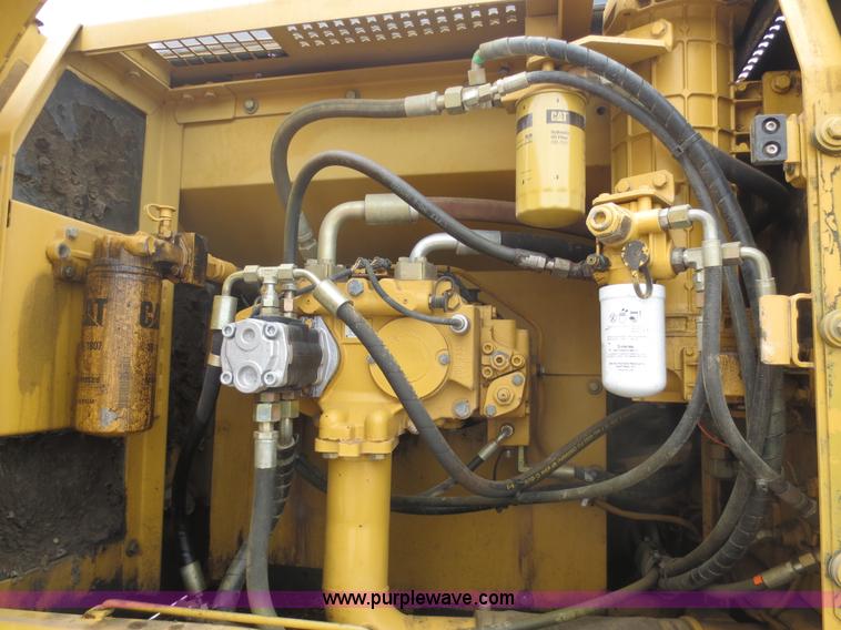 image for item D5841 2003 Caterpillar 325CL excavator