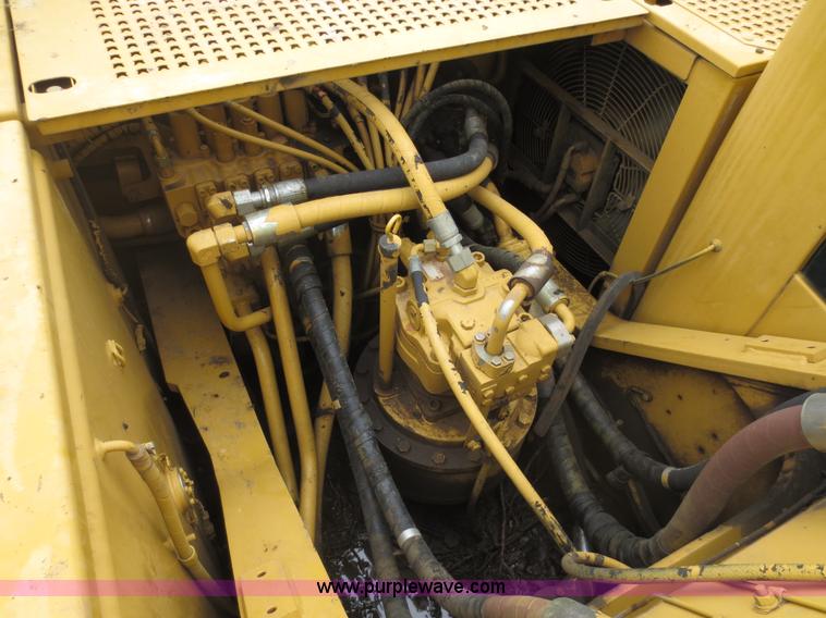 image for item D5841 2003 Caterpillar 325CL excavator