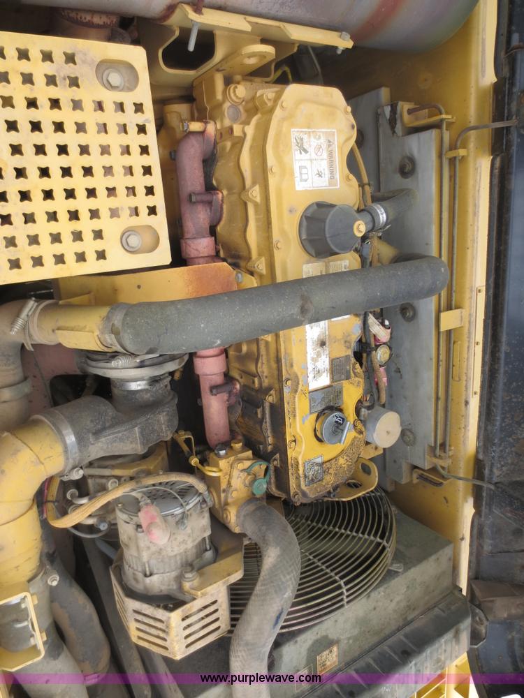 image for item D5841 2003 Caterpillar 325CL excavator