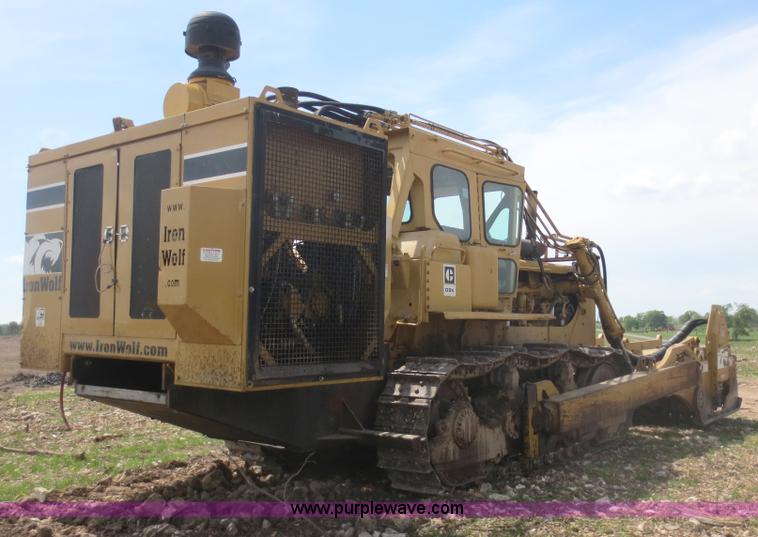 image for item D5843 1979 Caterpillar D8K with IronWolf 1040HD Crusher