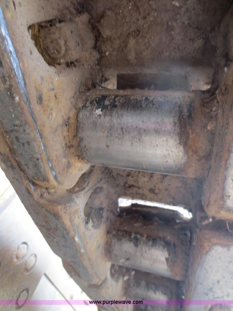 image for item D5843 1979 Caterpillar D8K with IronWolf 1040HD Crusher