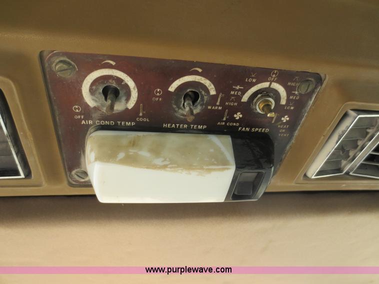 image for item D5843 1979 Caterpillar D8K with IronWolf 1040HD Crusher