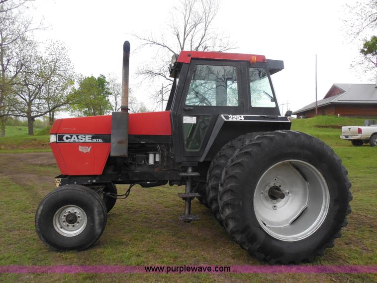image for item D5844 1984 Case 2294 tractor