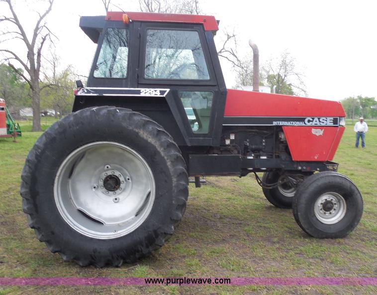 image for item D5844 1984 Case 2294 tractor