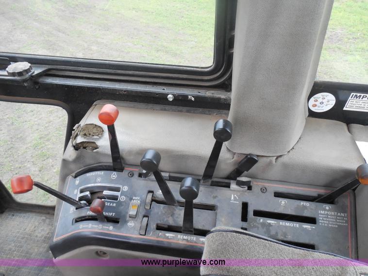 image for item D5844 1984 Case 2294 tractor