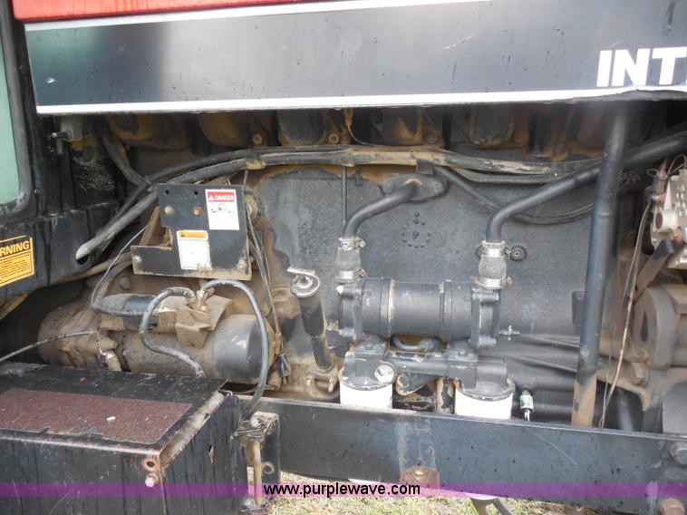 image for item D5844 1984 Case 2294 tractor