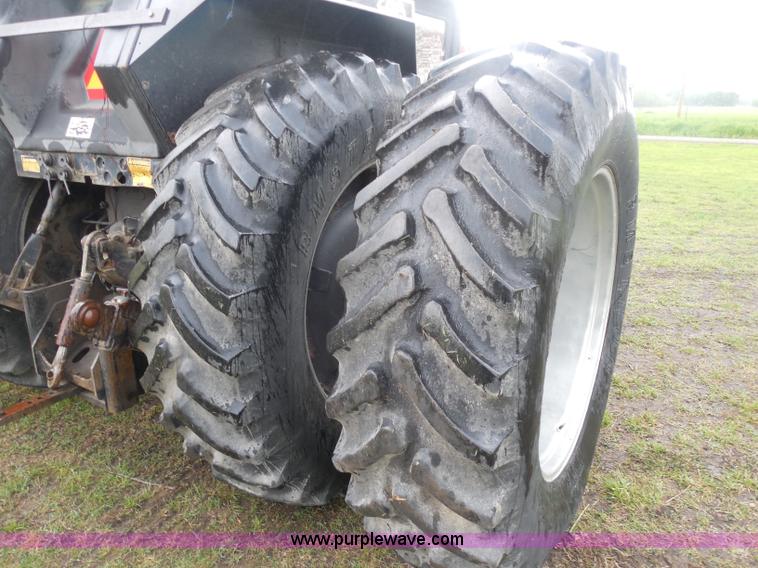 image for item D5844 1984 Case 2294 tractor