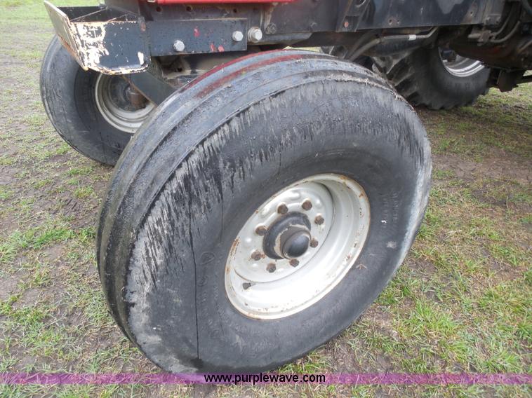 image for item D5844 1984 Case 2294 tractor