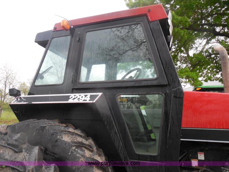image for item D5844 1984 Case 2294 tractor