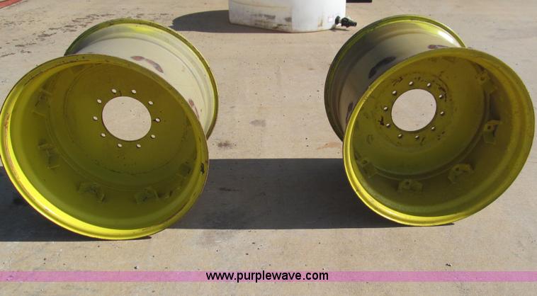 John Deere combine rear wheels in Pocasset, OK | Item E7535 sold ...