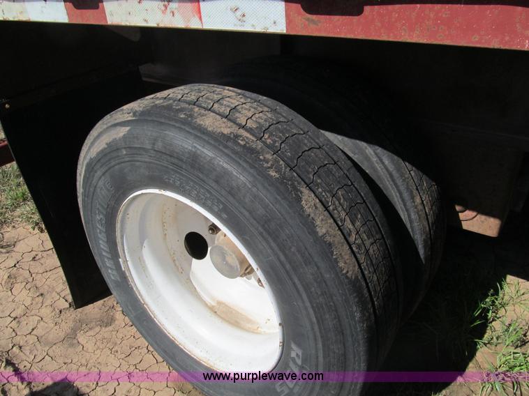 image for item E7539 1995 Fontaine 48' spread axle trailer