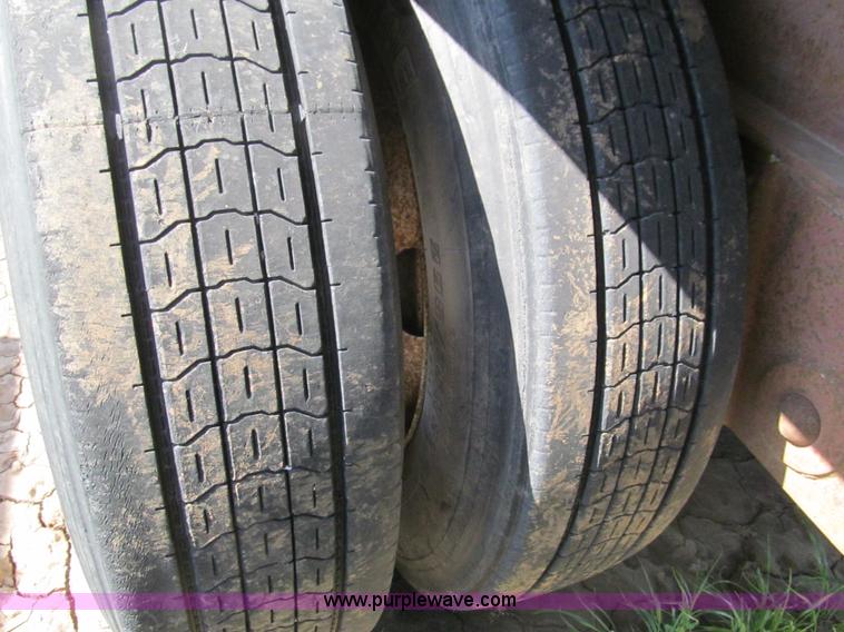 image for item E7539 1995 Fontaine 48' spread axle trailer