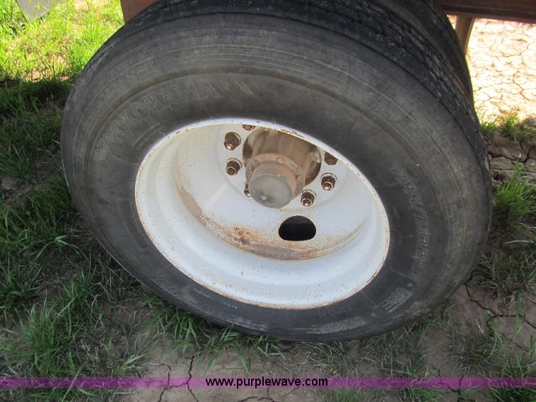 image for item E7539 1995 Fontaine 48' spread axle trailer